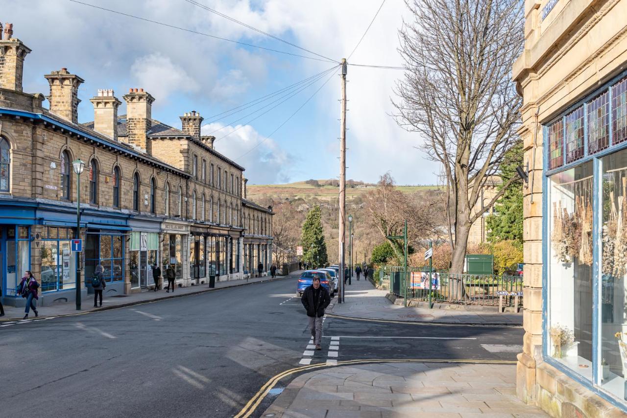 Riverside Balcony Apartment With Parking Just Minutes To Saltaire Shipley (West Yorkshire) Eksteriør billede