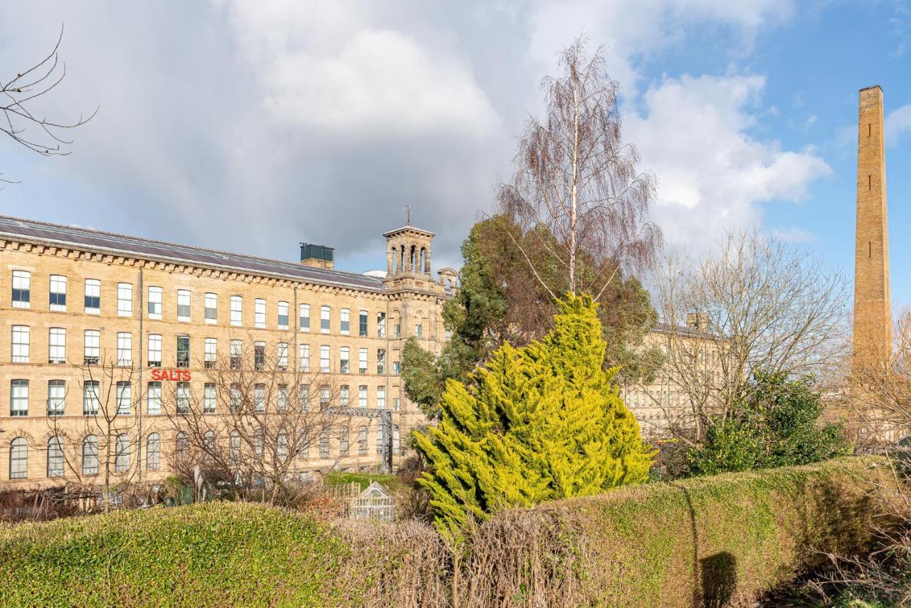 Riverside Balcony Apartment With Parking Just Minutes To Saltaire Shipley (West Yorkshire) Eksteriør billede