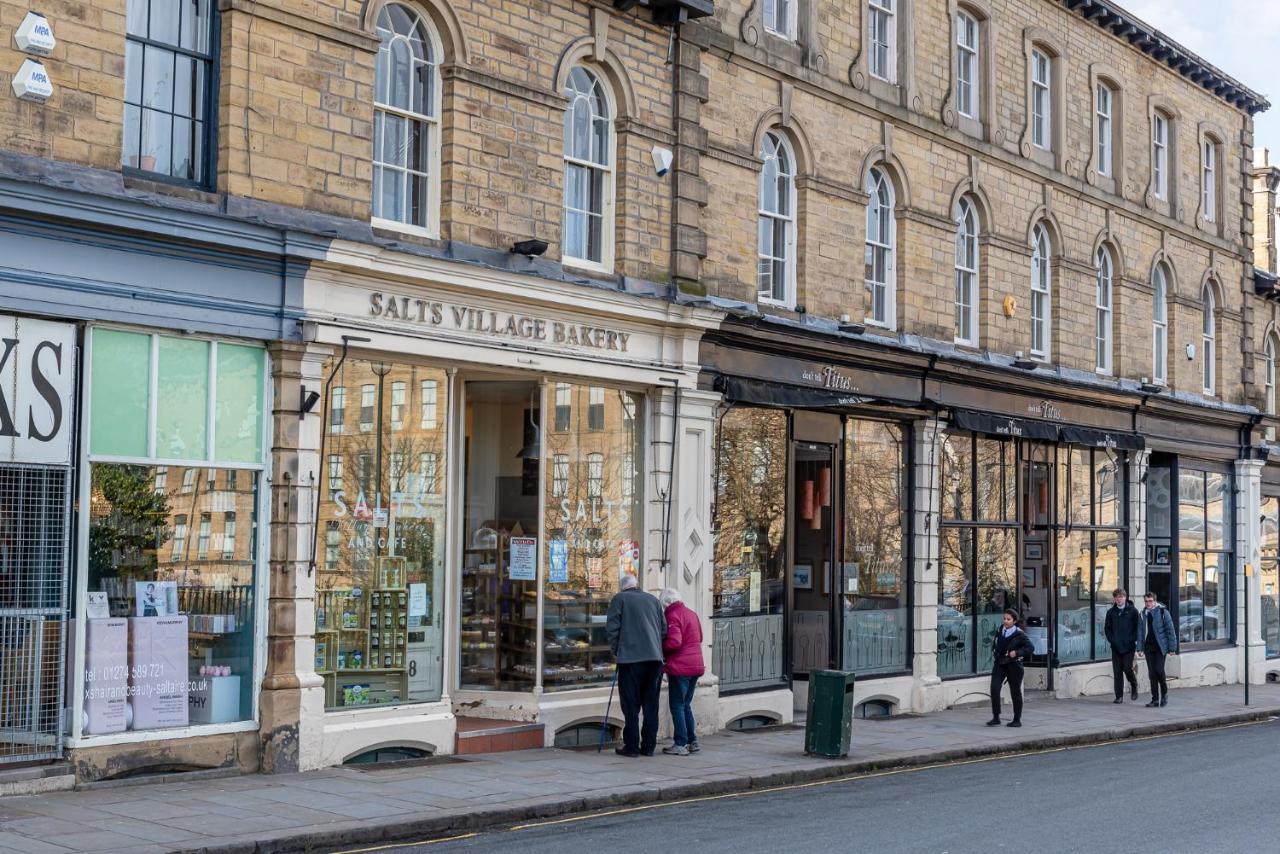 Riverside Balcony Apartment With Parking Just Minutes To Saltaire Shipley (West Yorkshire) Eksteriør billede